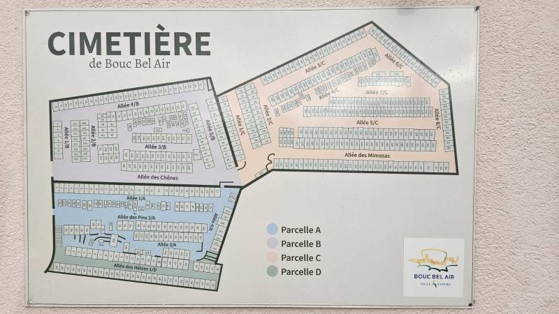 Inhumation au cimetière de Bouc Bel Air